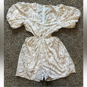 entro size medium romper